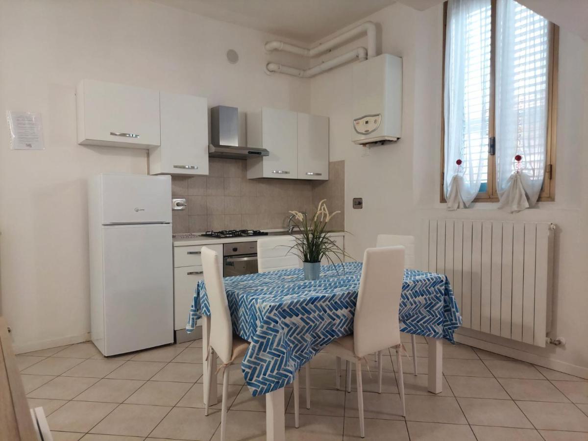 Villa Erbosa-Fiera 3 Болонья Экстерьер фото